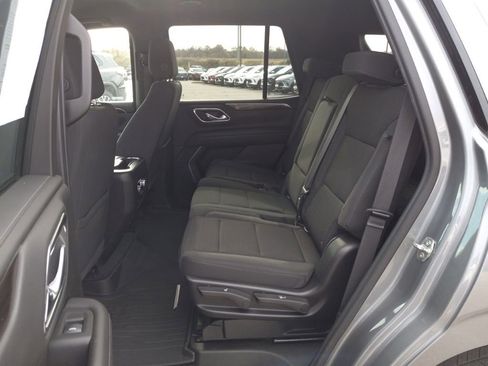 Used 2021 GMC Yukon SLE image 21