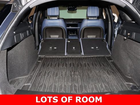 Used 2020 Land Rover Range Rover Velar R-Dynamic S image 14
