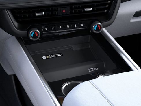 New 2025 Chevrolet Suburban Premier image 58