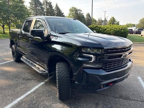 Used 2021 Chevrolet Silverado 1500 LT Trail Boss w/ Bed Protection Package AWD/4WD image 2