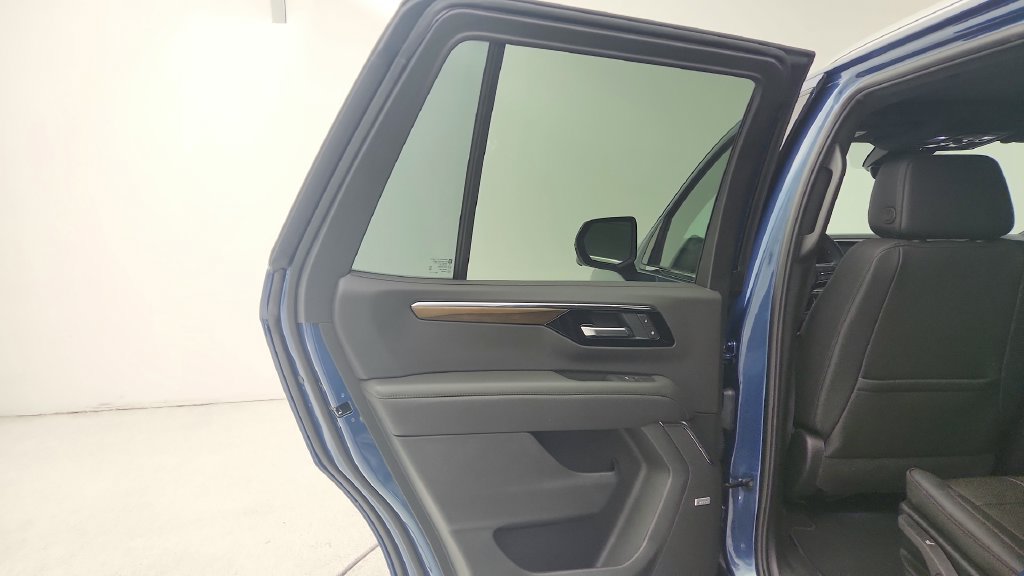 New 2026 Chevrolet Tahoe High Country w/ Sun And Tow Package RWD image 21