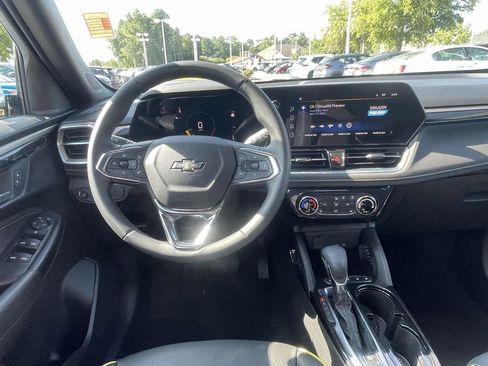 Used 2024 Chevrolet TrailBlazer ACTIV w/ Driver Confidence Package image 13