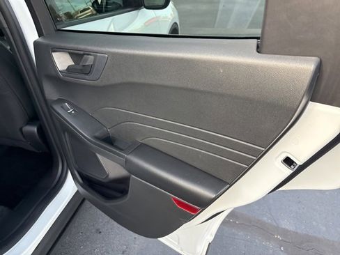 Used 2023 Ford Escape Active image 11