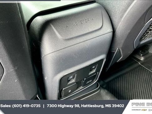 Used 2022 Ford Bronco Badlands image 23