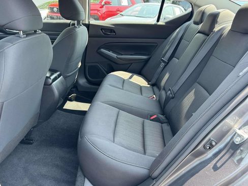 Used 2024 Nissan Altima 2.5 SV FWD image 17