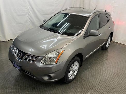 Used 2013 Nissan Rogue SV image 5