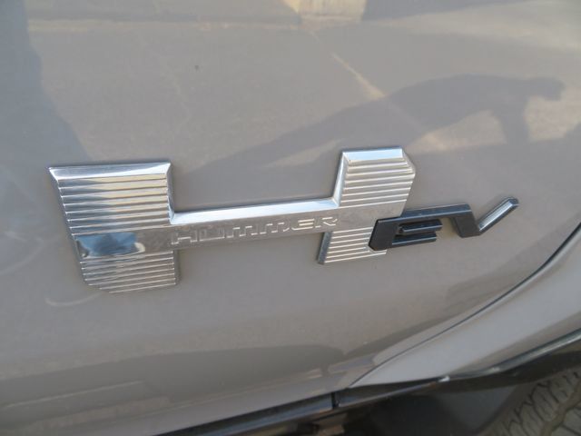 Used 2024 GMC Hummer EV 2X AWD/4WD image 14
