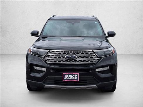 Used 2021 Ford Explorer Limited w/ Equipment Group 301A AWD/4WD image 2