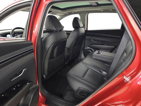 Used 2023 Hyundai Tucson Limited AWD/4WD image 37