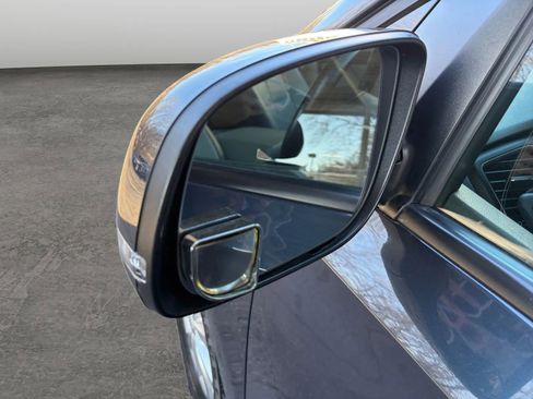 Used 2017 Kia Sedona LX w/ LX Essentials Premium Package image 31