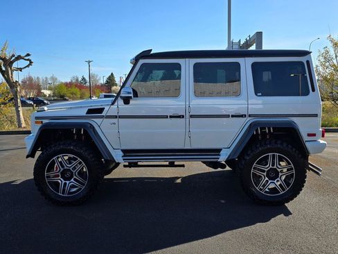 Used 2018 Mercedes-Benz G 550 Squared image 3