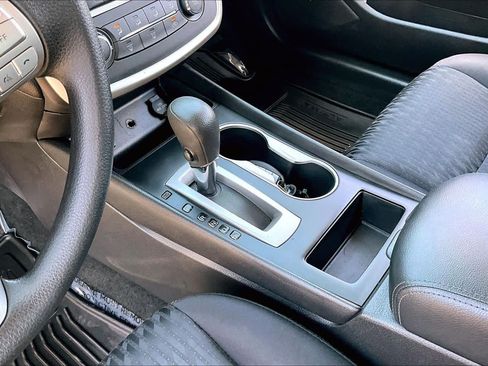 Used 2018 Nissan Altima 2.5 S FWD image 16