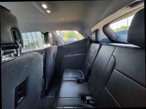 Used 2018 Buick Enclave FWD image 18