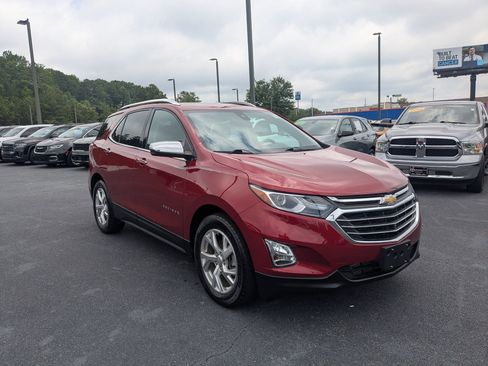 Used 2021 Chevrolet Equinox Premier FWD image 3