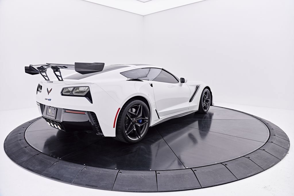 Used 2019 Chevrolet Corvette ZR1 RWD image 25