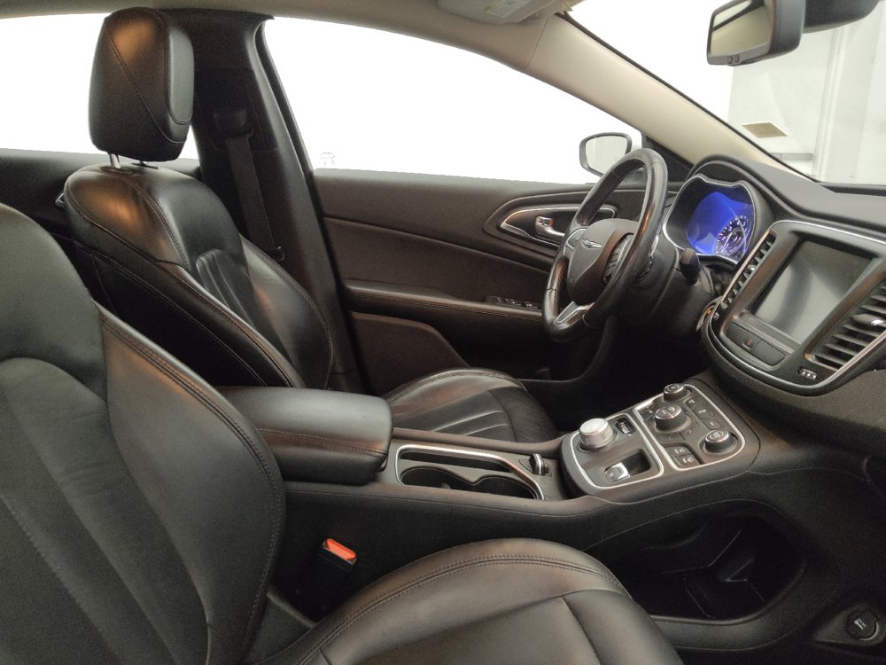 Used 2016 Chrysler 200 Limited Platinum w/ Comfort & Convenience Group FWD image 21