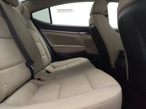 Used 2017 Hyundai Elantra SE w/ SE A/T Tech Package 03 FWD image 19