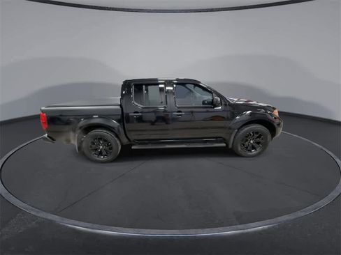 Used 2018 Nissan Frontier SV w/ Value Truck Package image 9