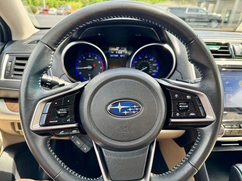 Used 2018 Subaru Outback 2.5i Limited AWD/4WD image 15