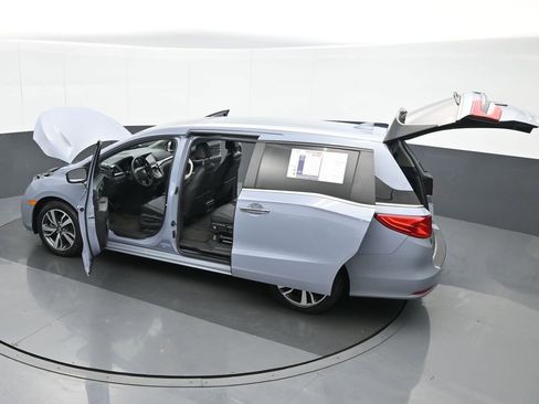 Used 2023 Honda Odyssey Touring image 38
