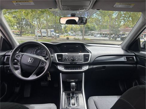 Used 2014 Honda Accord Sport image 9