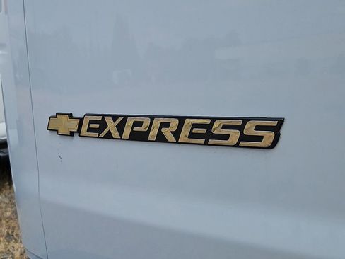 Used 2023 Chevrolet Express 3500 LS RWD image 25