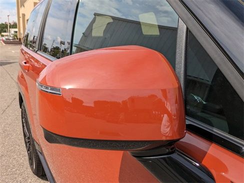 Used 2025 Hyundai Santa Fe Calligraphy image 14