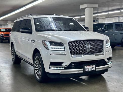 Used 2019 Lincoln Navigator L Reserve image 2
