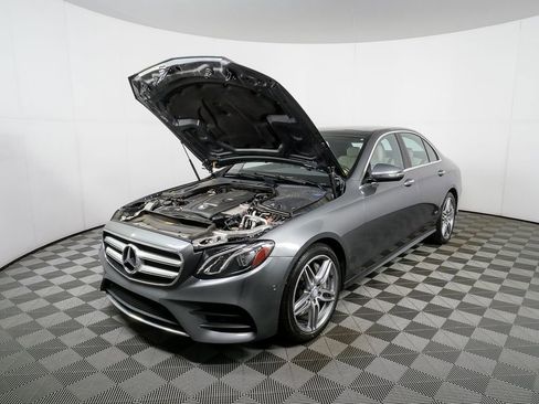 Used 2017 Mercedes-Benz E 300 image 34