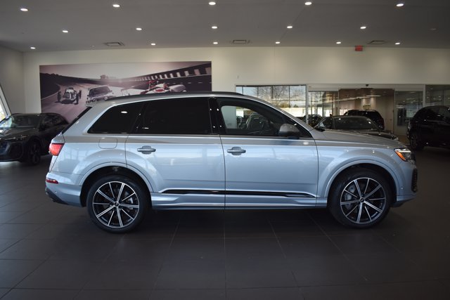 Used 2026 Audi Q7 2.0T Premium Plus w/ Premium Plus Package AWD/4WD image 8