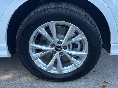 Certified 2025 Audi Q3 2.0T Premium image 33