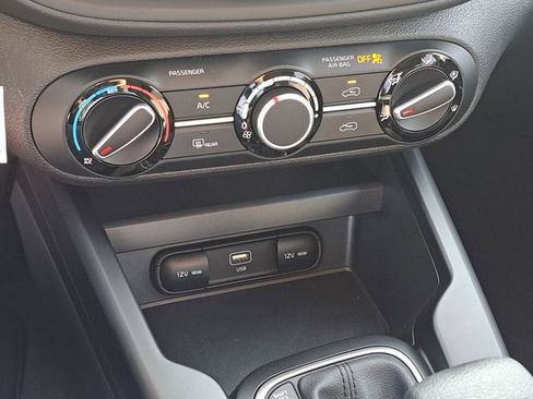 New 2025 Kia Soul LX w/ LX Technology Package image 12
