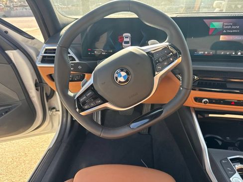 Used 2025 BMW 330i xDrive Sedan AWD/4WD image 19