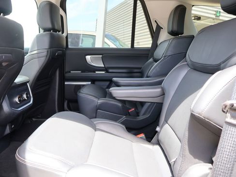 Certified 2025 Ford Expedition Platinum AWD/4WD image 20