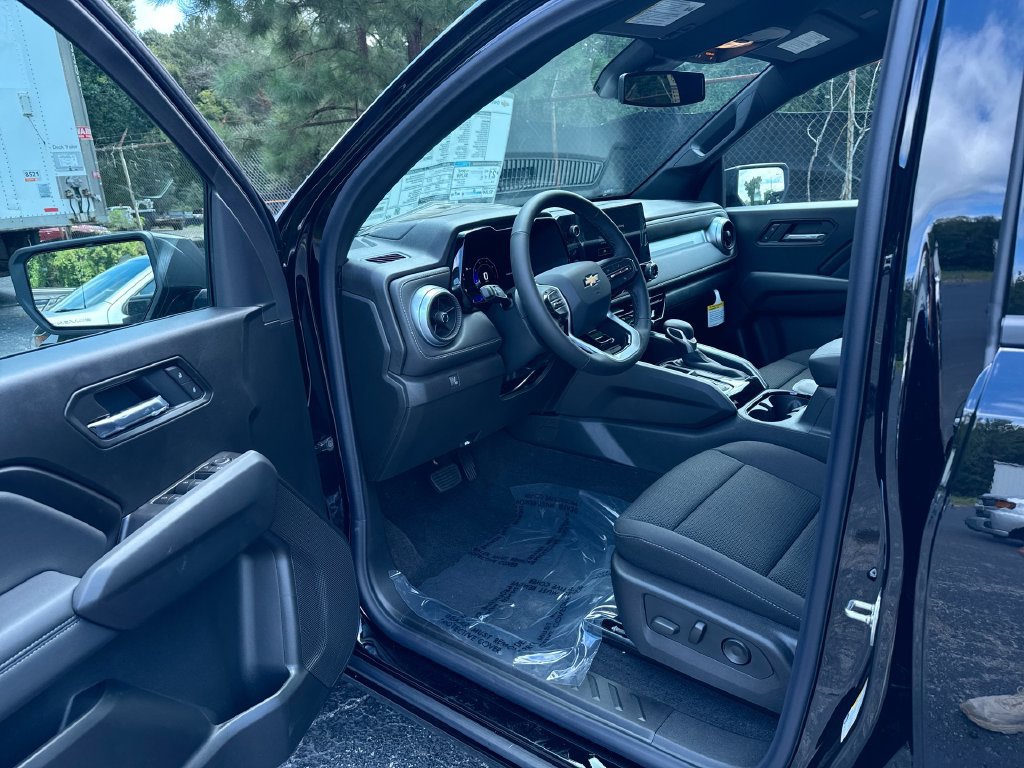 New 2026 Chevrolet Colorado LT RWD image 13