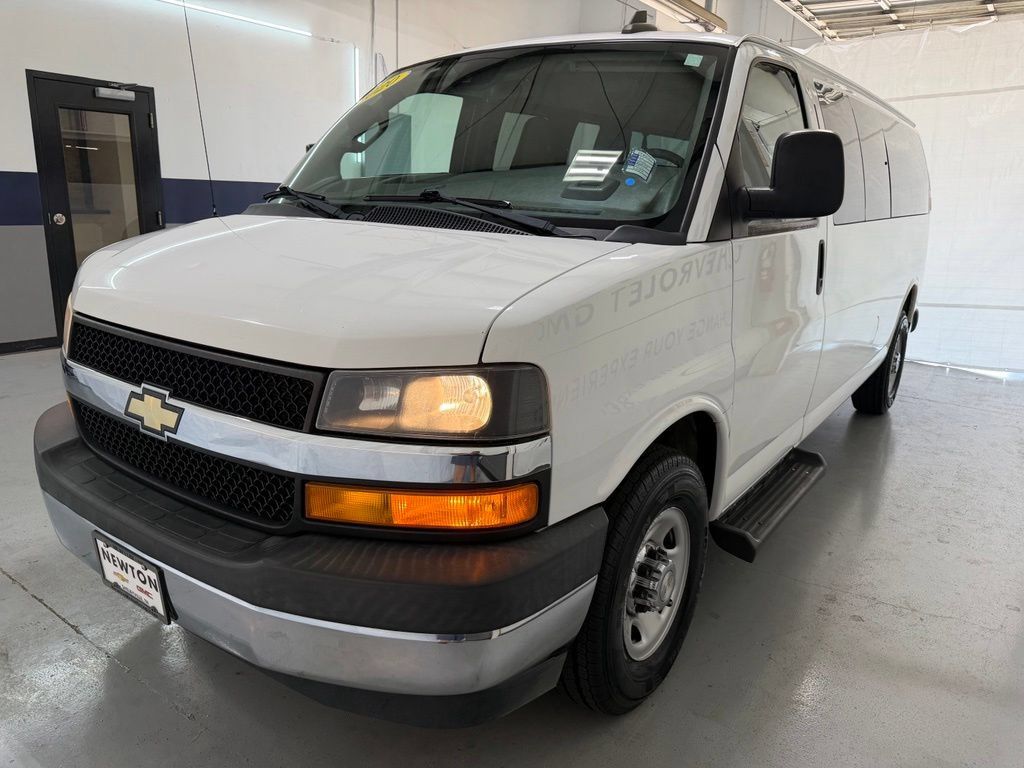 Used 2020 Chevrolet Express 3500 LT w/ LT Preferred Equipment Group RWD image 34