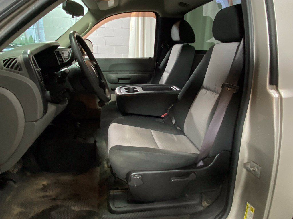 Used 2008 Chevrolet Silverado 1500 W/T w/ LS Package AWD/4WD image 16