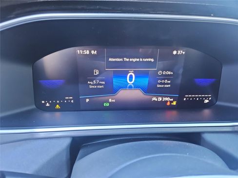 New 2026 Volkswagen Taos SE image 18