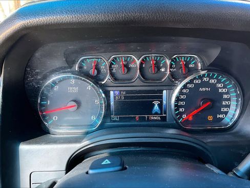 Used 2018 Chevrolet Tahoe LT image 26