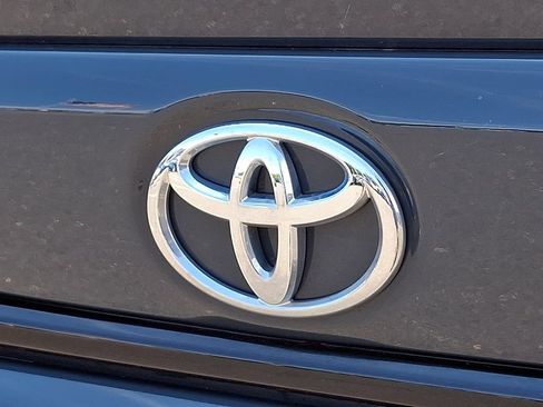 Used 2024 Toyota Corolla SE FWD image 30