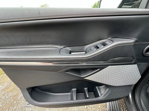 New 2025 Lincoln Navigator Black Label AWD/4WD image 18