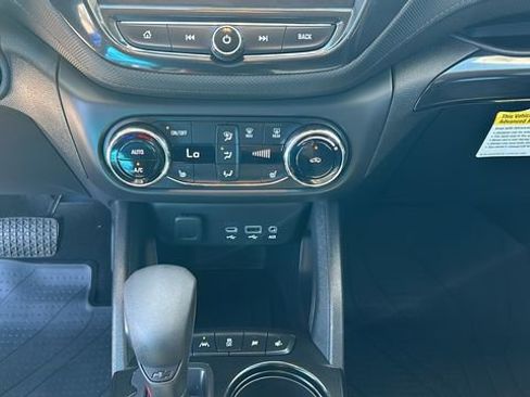 Used 2023 Chevrolet TrailBlazer LT w/ Convenience Package image 21