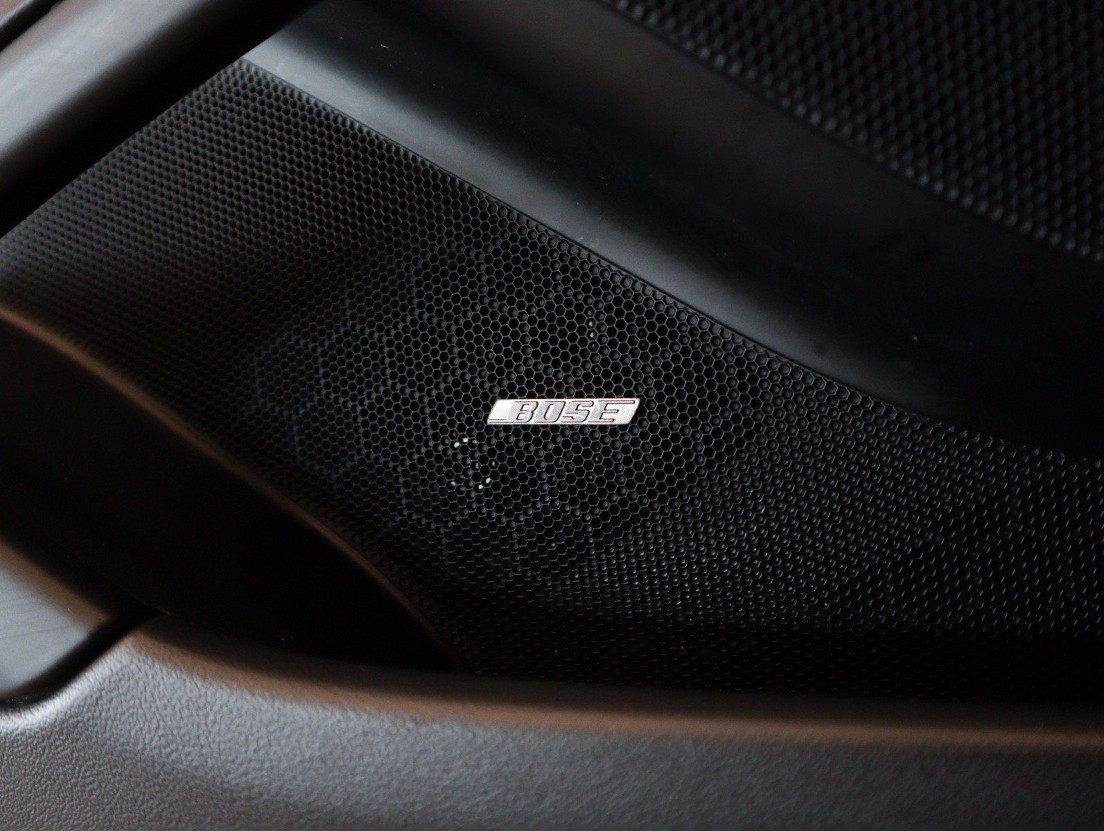 Certified 2016 Porsche Cayman RWD image 19