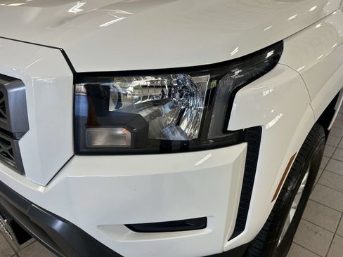 Certified 2024 Nissan Frontier SV w/ Technology Package AWD/4WD image 34