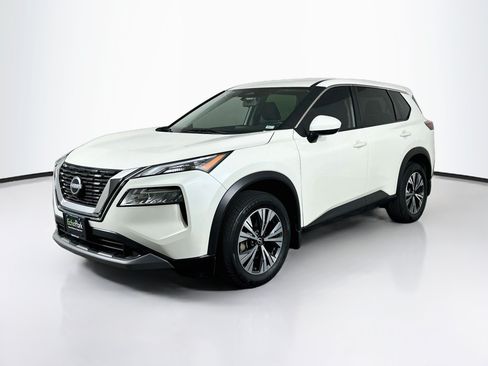 Used 2023 Nissan Rogue SV FWD image 3