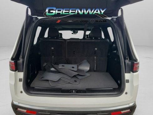 Used 2022 Jeep Wagoneer Series I w/ Premium Group I image 7