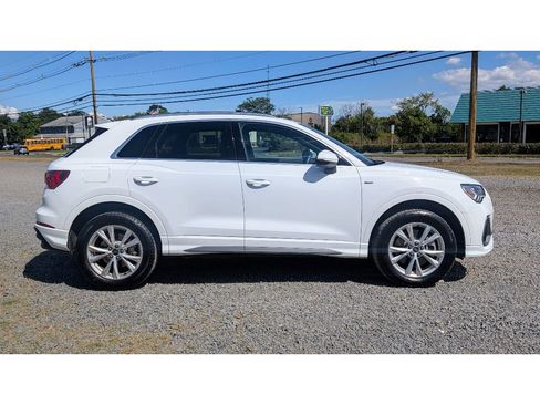 Used 2025 Audi Q3 2.0T Premium image 8