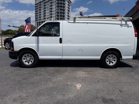 Used 2014 Chevrolet Express 1500 AWD image 2