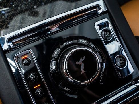 Used 2022 Rolls-Royce Cullinan Black Badge AWD/4WD image 50
