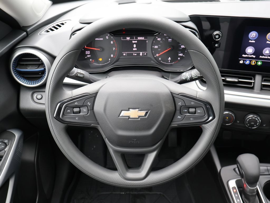 New 2026 Chevrolet Trax LS w/ LS Convenience Package FWD image 13
